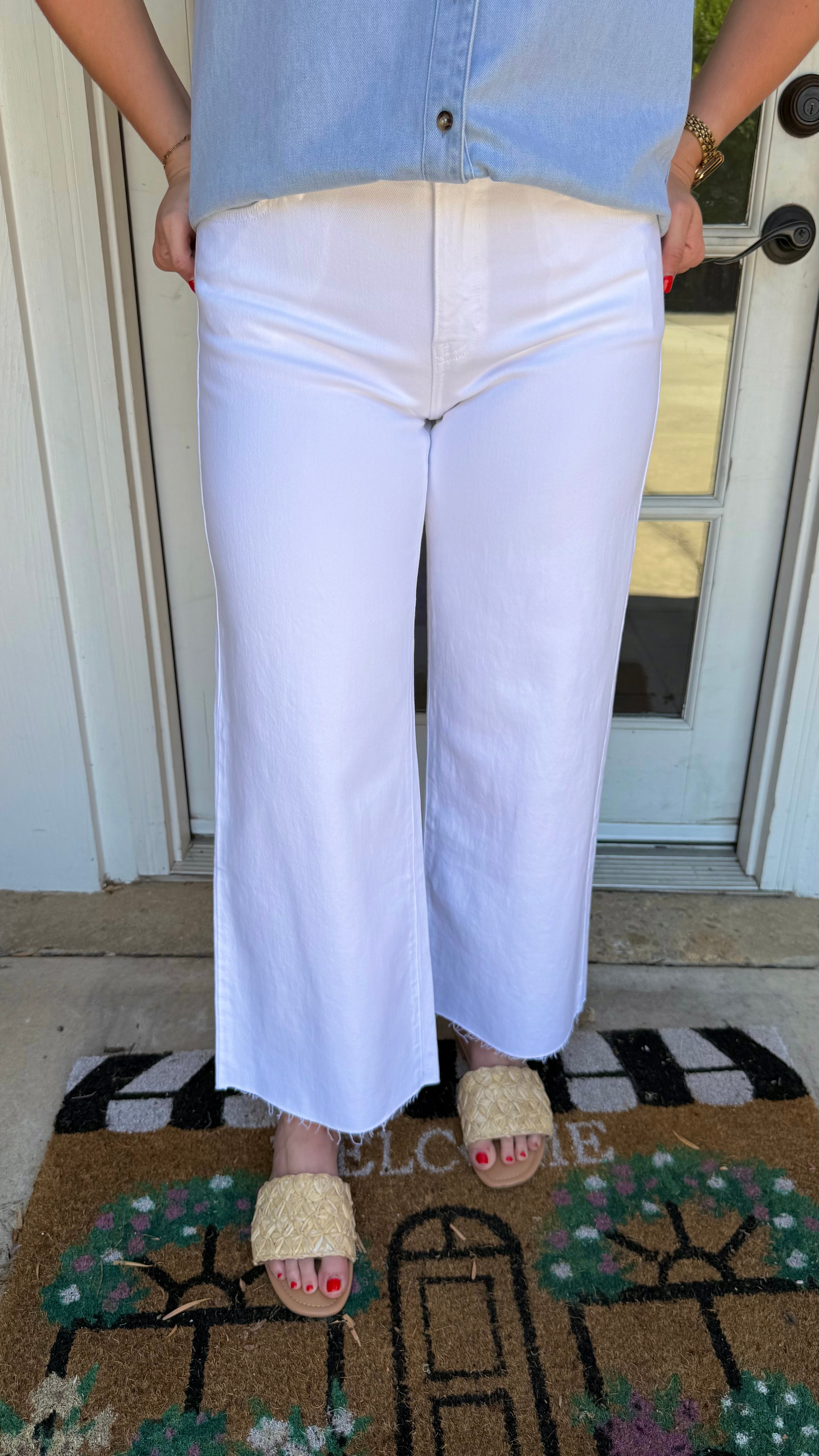 Sandra White Flare Jean – PinkStable
